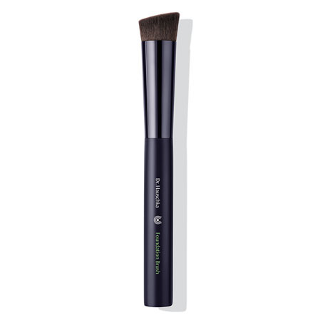 Dr. Hauschka foundation brusch 