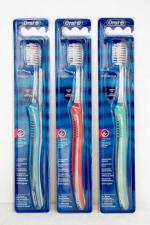 Oral-B Spazzolino Ortho brush